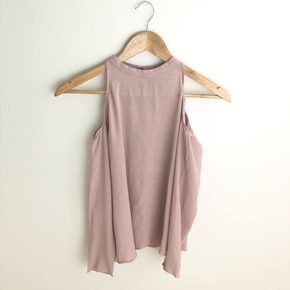 Aritzia Blouse - Picture 2 of 8